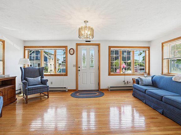 5th image of 7 Swift Avenue