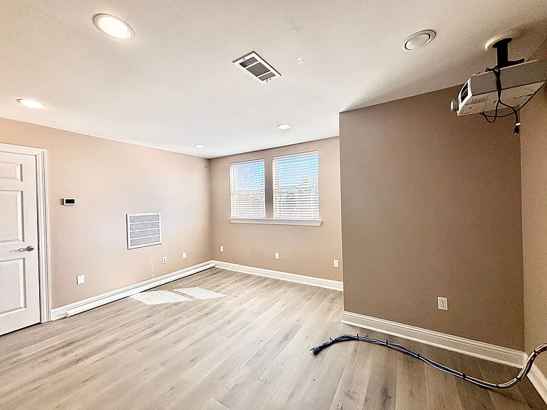 6181 Royal Palms Dr — Photo 19