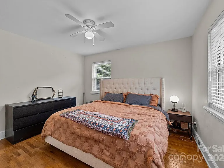 5212 Pine Dr — Photo 8