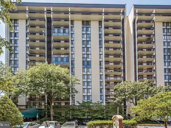 5300 Holmes Run Py Unit 615, Alexandria, VA 22304