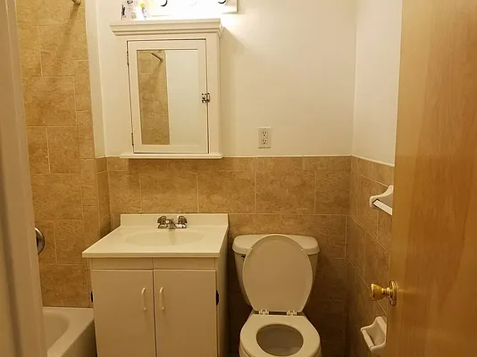 Rented by Manhattan Apartment Organization | media 46