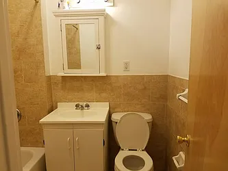 Rented by Manhattan Apartment Organization