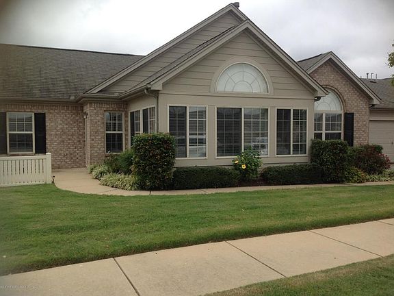3rd image of 8777 Parkview Oaks Cir #50