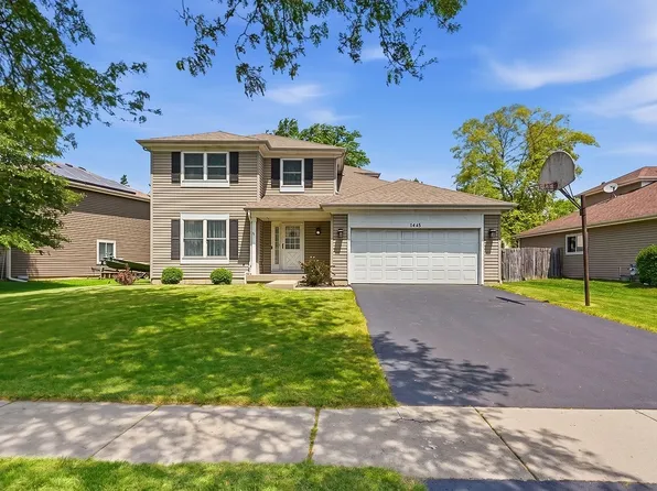 1445 Bridgedale Rd, Crystal Lake, IL 60014