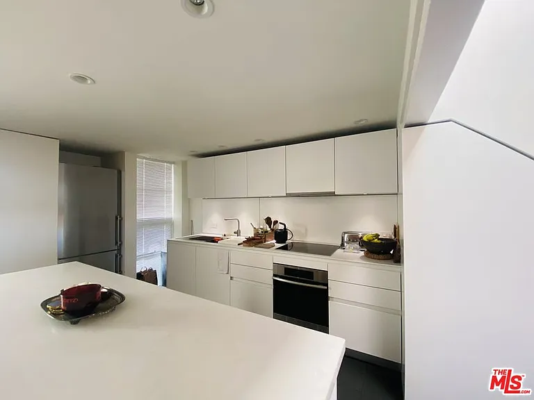1312 Pacific Ave — Photo 5