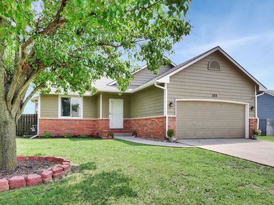223 Wheatridge Dr, Newton, KS, 67114