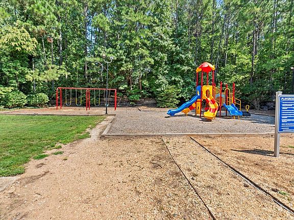 4th image of 1325 Riverside Pkwy #1412