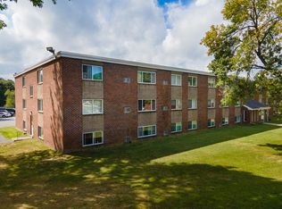 2094 Phillips Rd APT 3, New Bedford, MA 02745