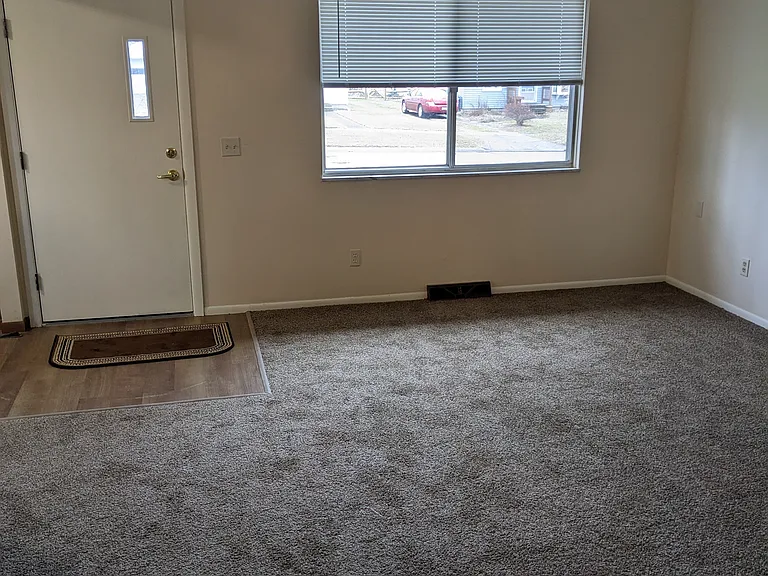 3248 Meadowbrook Ct — Photo 7