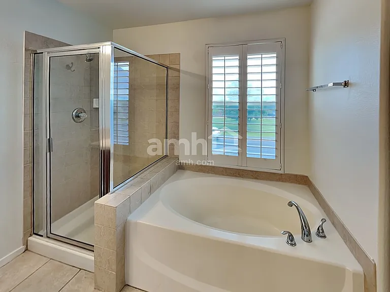 197 Shaded Peak St — Photo 13