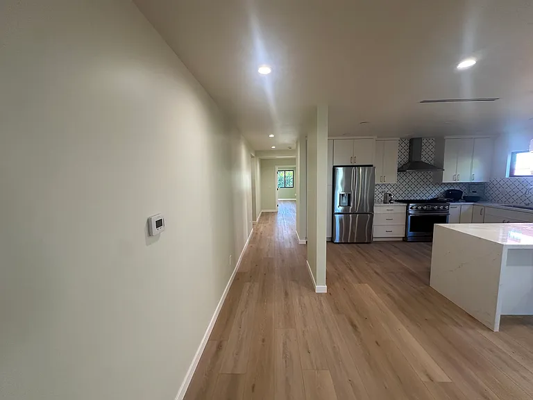 1259 Winchester Ave — Photo 12