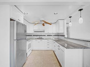 2049 Hythe #C, Boca Raton, FL 33434