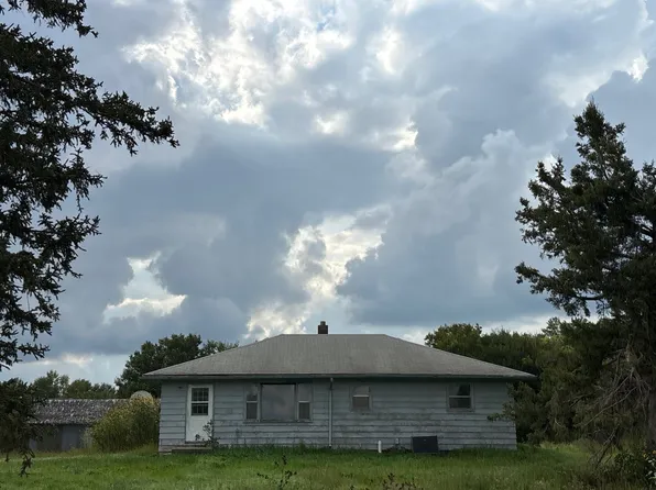 183 90th Ave, Steen, MN 56173