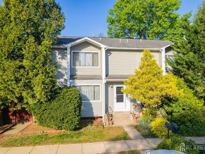 39 Gary Ct, Dayton, NJ, 08810