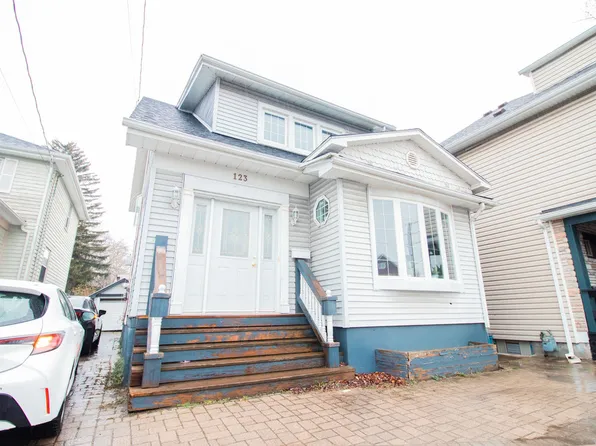 123 Lake St, Saint Catharines, ON L2R 5X9