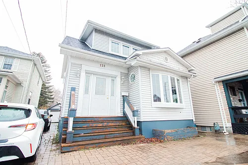 123 Lake St Photo 1