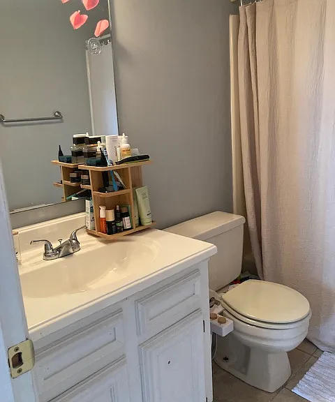 906 Beresford Ct — Photo 8
