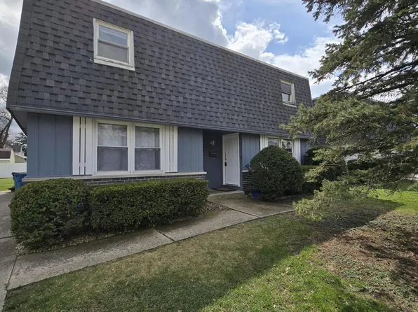 501 W Farragut St, Crown Pt, IN 46307