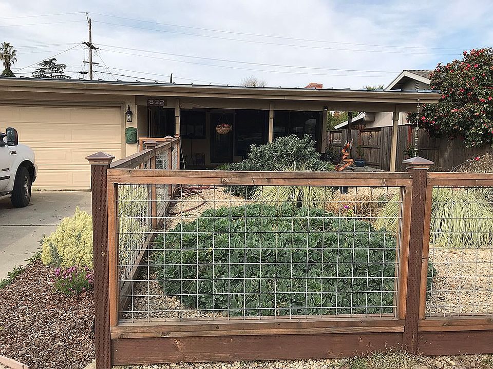 1st image of 832 Julian Dr