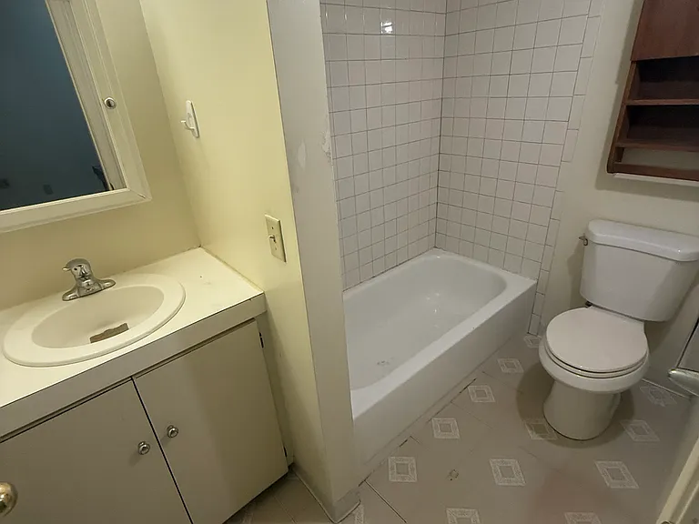 236 Genesee St #3 — Photo 2