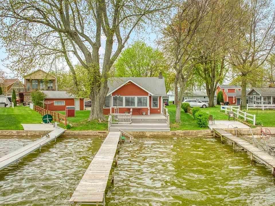 1000 Round Lake Hwy, Manitou Beach, MI 49253 Zillow