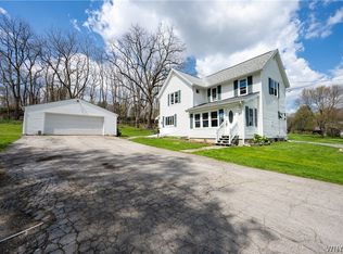 17 Brad St, Warsaw, NY 14569