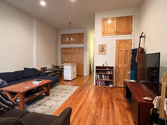 Rented by Compass | media 3