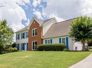 2970 Hunters Pond Ct, Snellville, GA