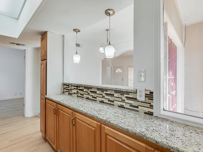 4023 Wycliff Ave #204 — Photo 12