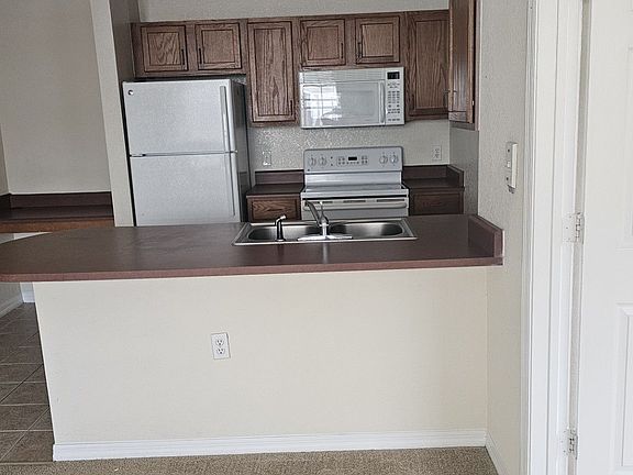 3rd image of 8103 Lillies Way APT 203