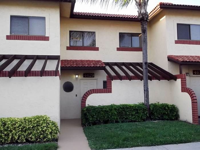 1st image of 4629 NW 90th Ave