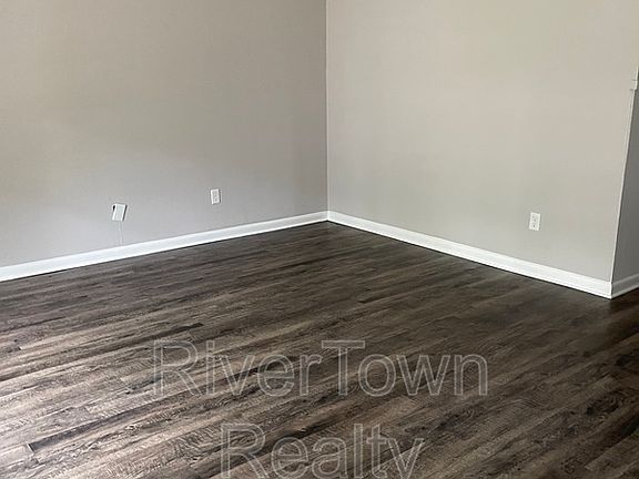 3rd image of 2066 Vollintine Ave