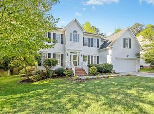 102 Cockleshell Ct, Cary, NC 27513