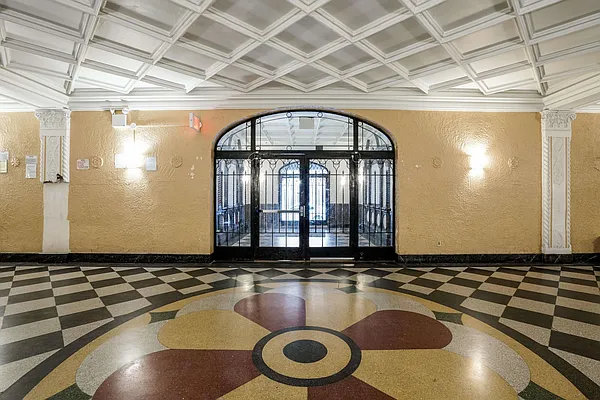 Rented by Nooklyn NYC LLC | media 13