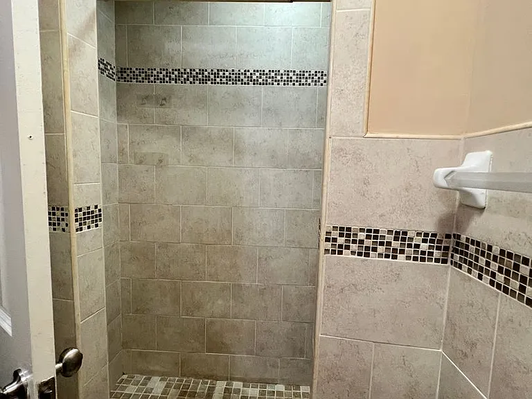 3223 Wallace St — Photo 11