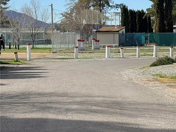 3rd image of 90 W Zapata Dr