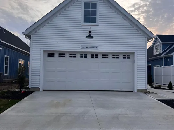 2392 Torino Dr, Port Clinton, OH 43452