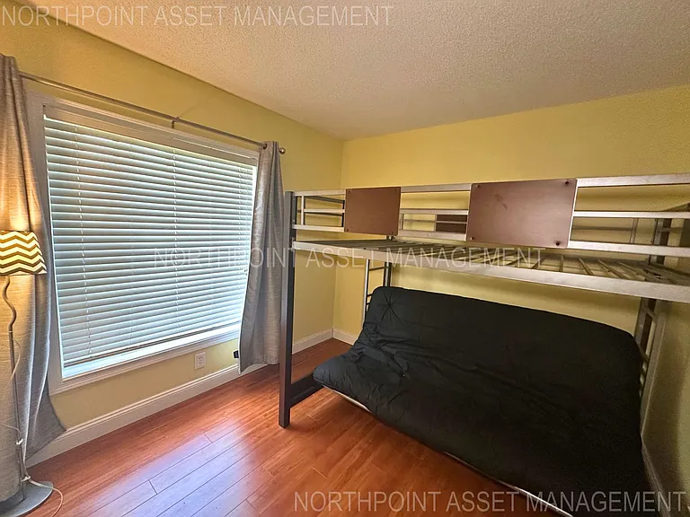 2171 NE 66th St #812 — Photo 17