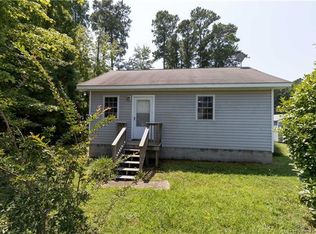 142 Chesapeake St, Reedville, VA 22539