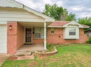 304 Butler St, Moore, OK 73160