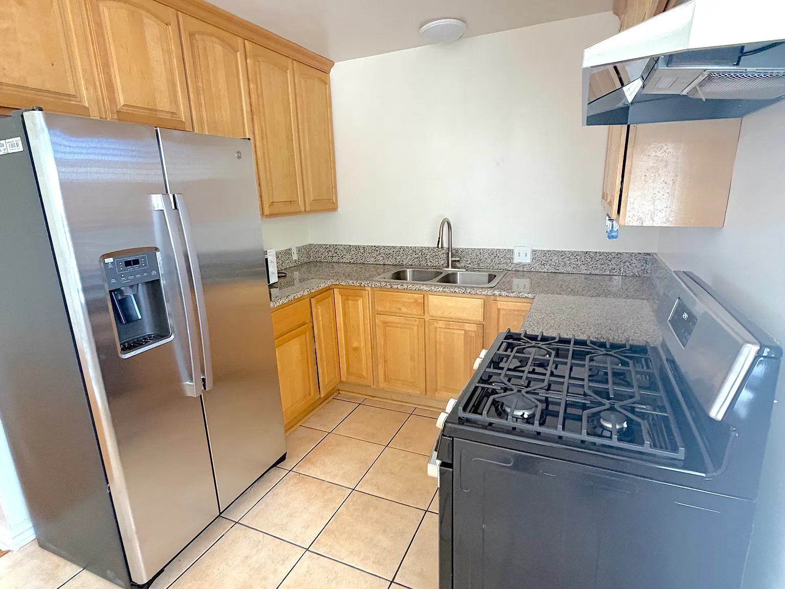 1 bed, 700 sqft, $1,695 — Photo 2