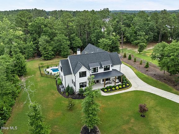 4th image of 1515 Treesdale Lane
