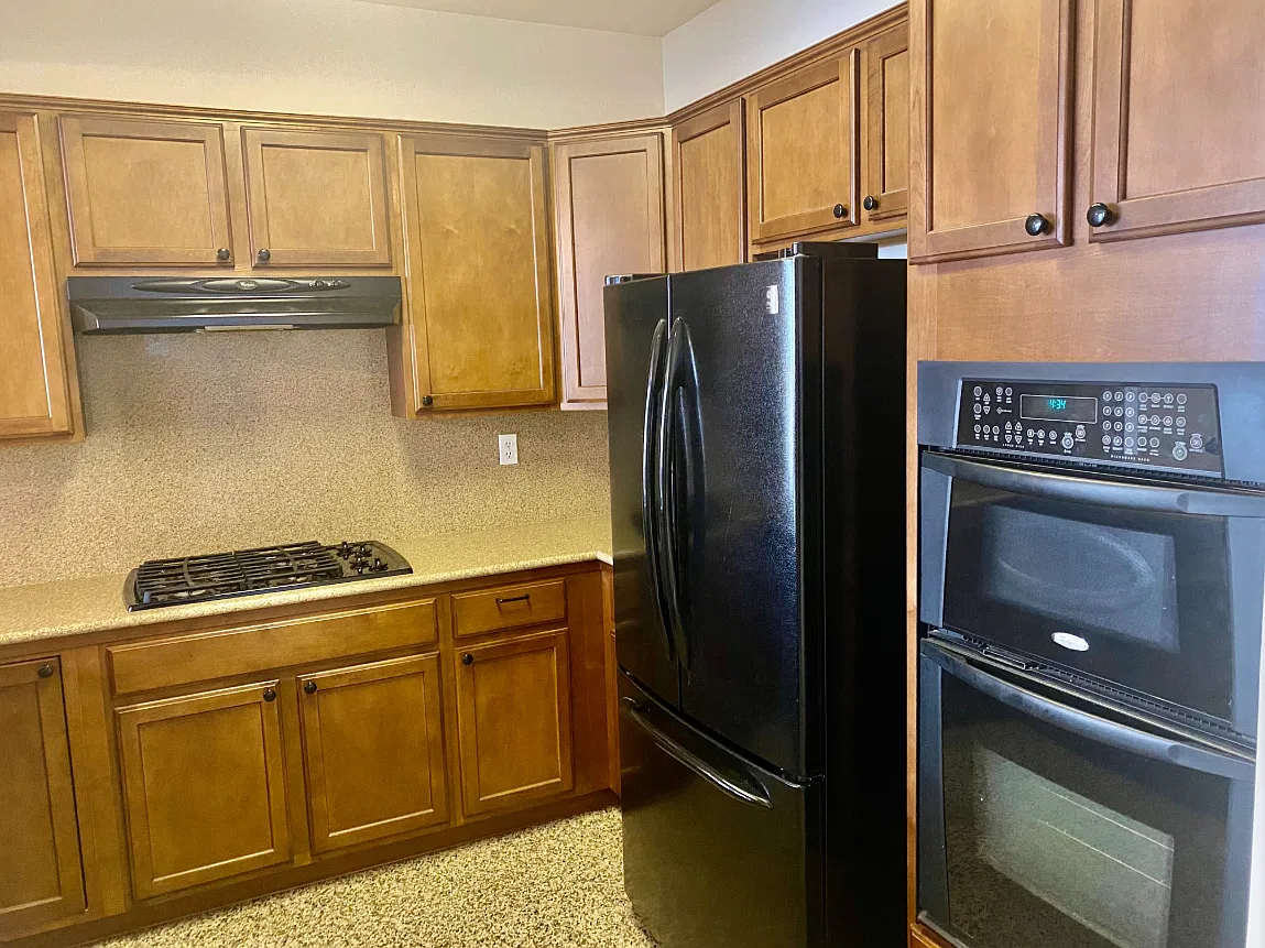 3 bed, 1700 sqft, $2,400 — Photo 4