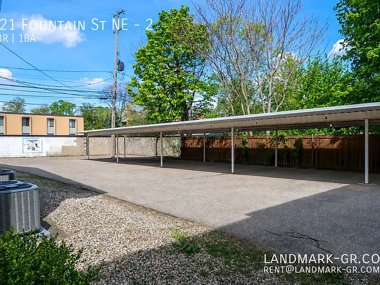 321 Fountain St NE #2 — Photo 27