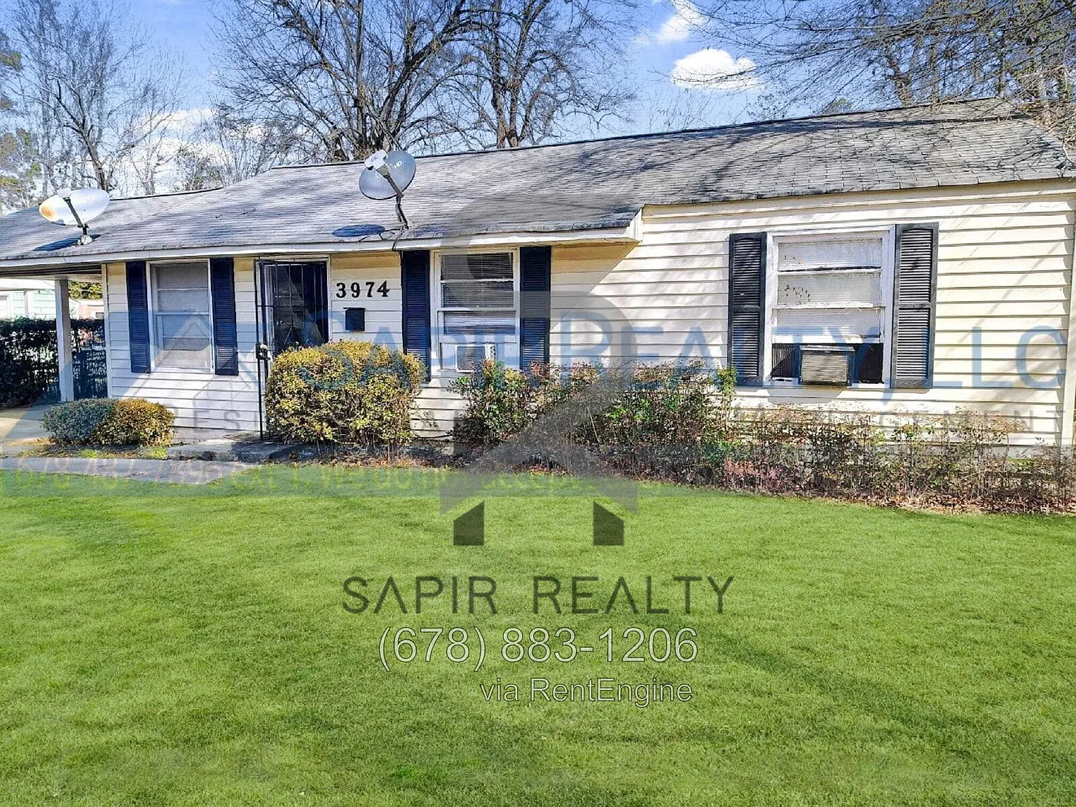 3 bed, 1.0 bath, 981 sqft, $1,000 — Photo 1