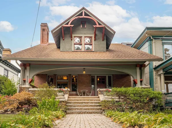 216 Park St, Morgantown, WV 26501