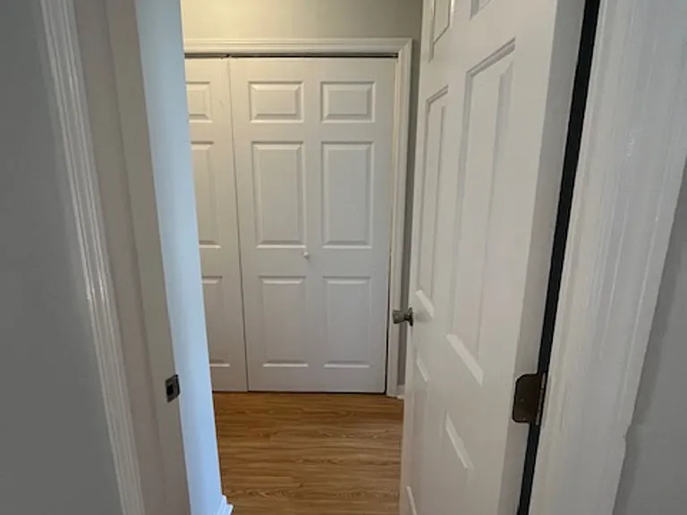 1843 Savannah Ct — Photo 22