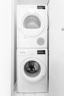 Rented by Olnick Organization | media 3