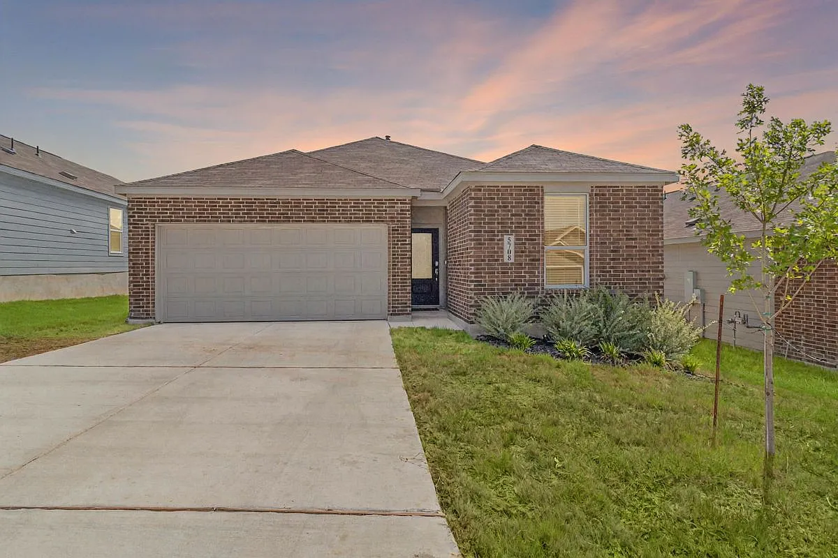 3 bed, 2.0 bath, 1633 sqft, $1,950 — Photo 1