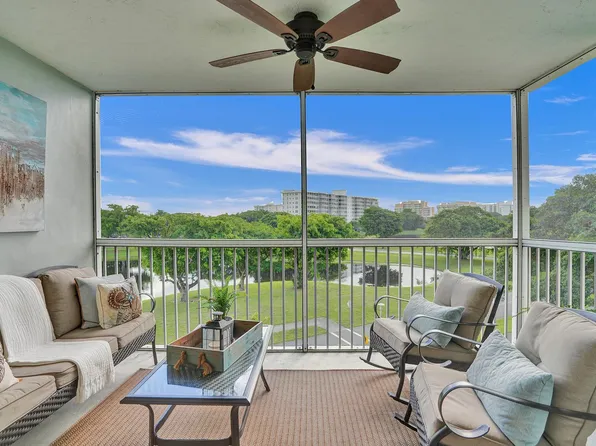 2940 N Course Drive #511, Pompano Beach, FL 33069
